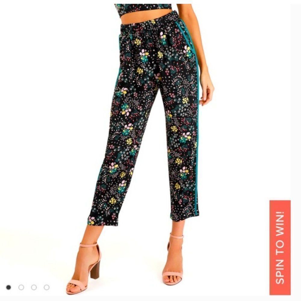 Lulus black boho blooms pants. Size M